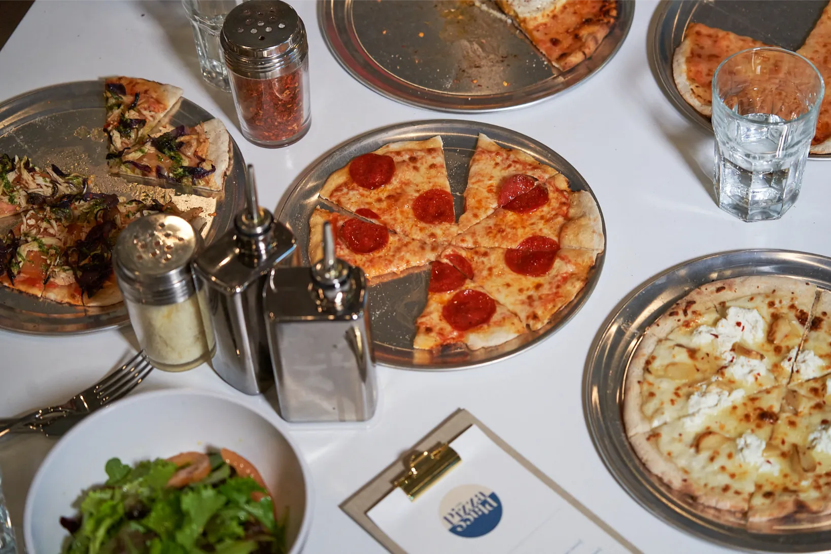 IMG-FNB-pizza-place-food-detail-v1-2807