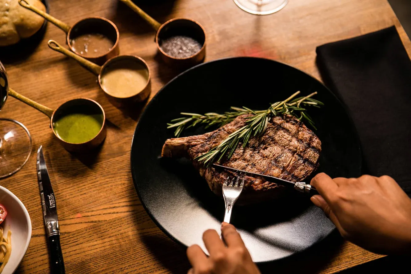 auabr-steak-9475-hor-clsc